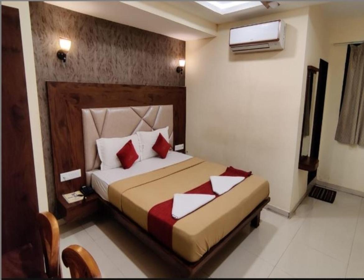 Hotel Samaira Residency,Dombivali Dive Exterior foto
